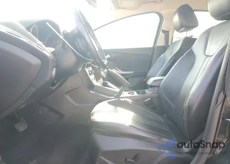 2013 Ford Focus Se z USA, uszkodzony, nr VIN 1FADP3F26DL259996